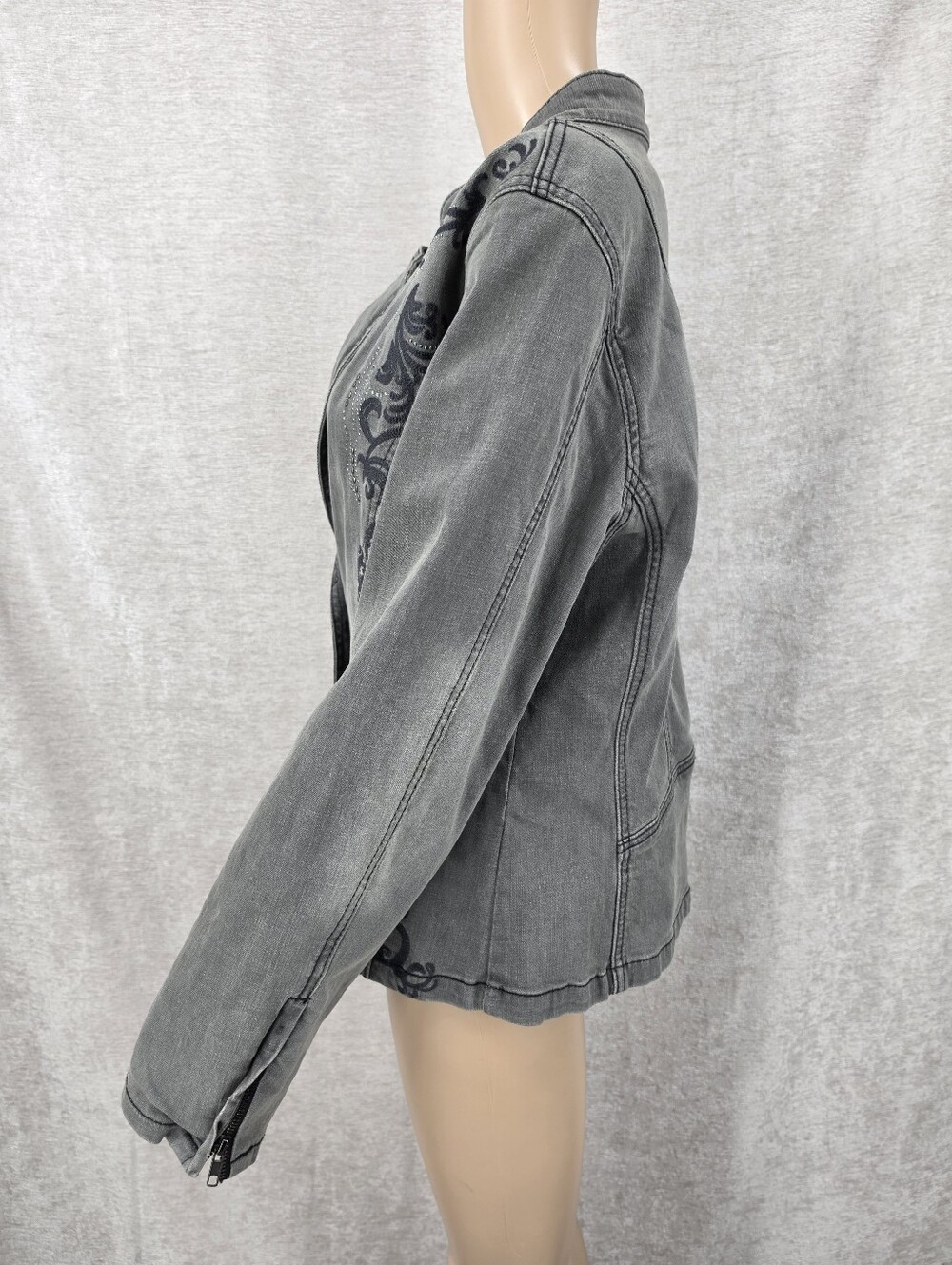 Reba Autumn Edge Embroidered Studded Gray Black Wash Stretch Denim Jean Jacket - Picture 4 of 11
